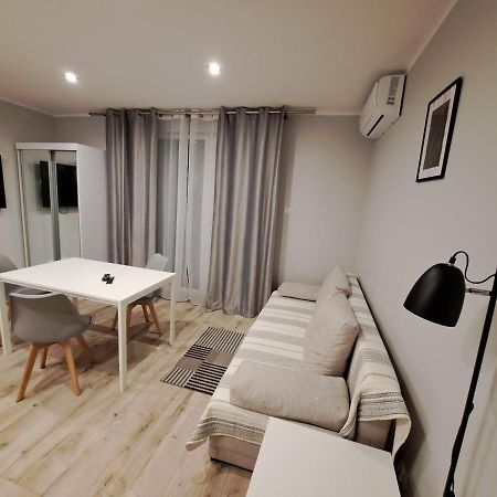 Hotel 1 بوتسك المظهر الخارجي الصورة